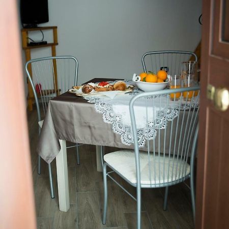 Casa Daniela Apartment Noto Bagian luar foto