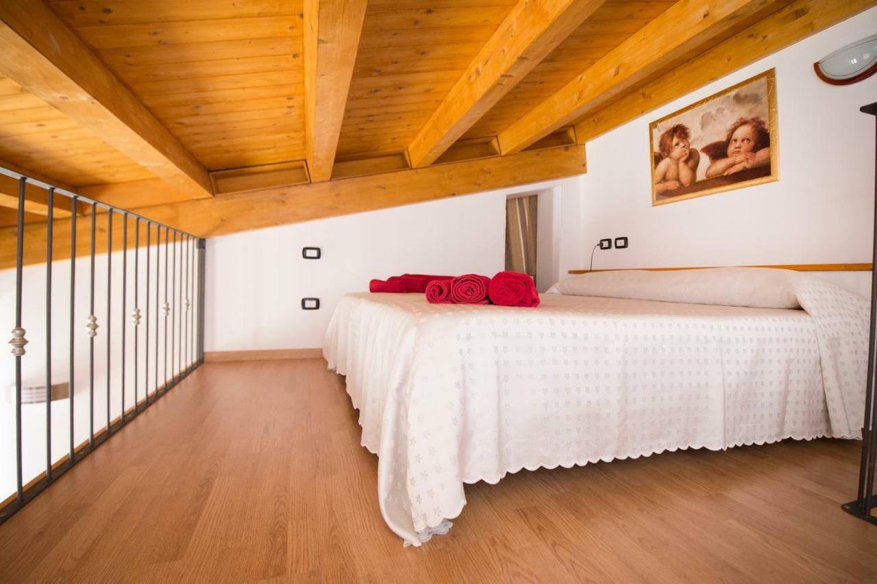 Casa Daniela Apartment Noto Bagian luar foto